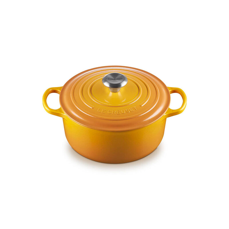 Le Creuset Signature Cast Iron Round Casserole 24cm image number 33