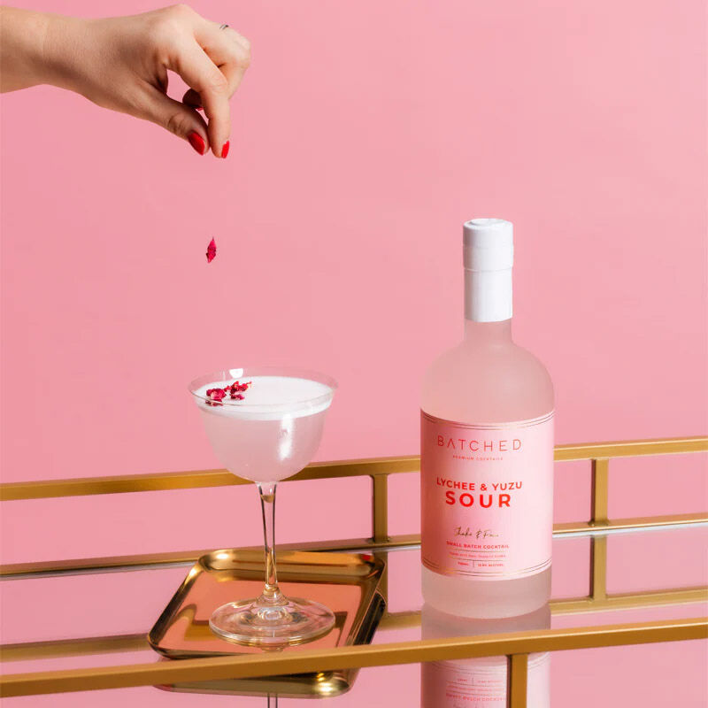 Batched Lychee & Yuzu Sour 725ml image number 1