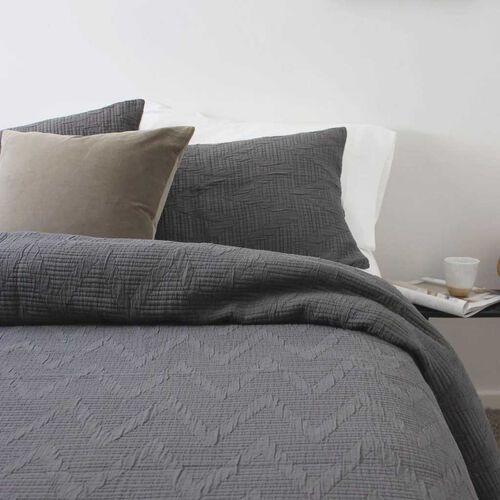 Seneca Grande Bedspread Set