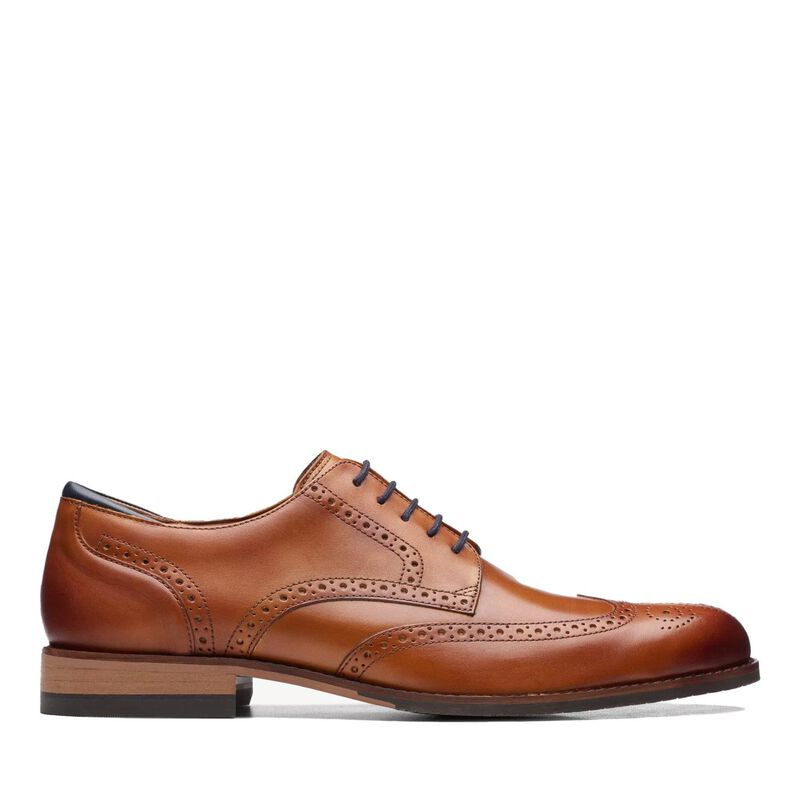 Clarks Mens Craft Arlo Limit Tan Leather image number 0