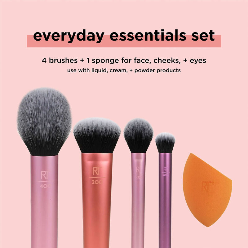 Real Techniques Everyday Essentials Makeup Brush Set image number 2