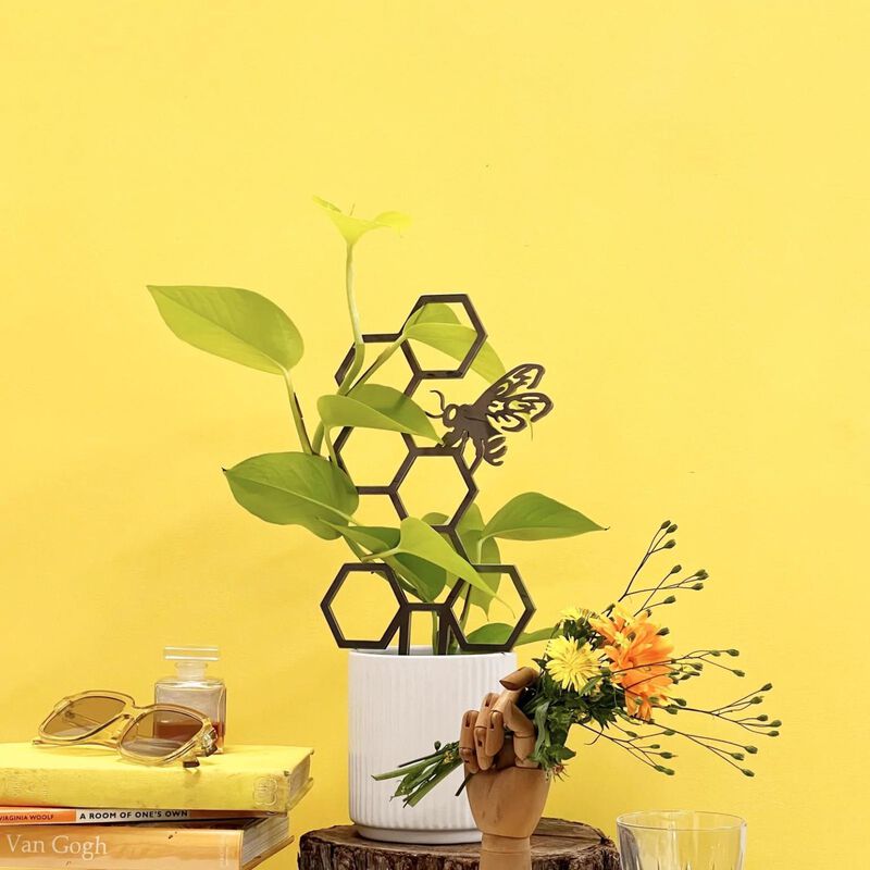 Metalbird NZ Honeybee Plant Trellis image number 2
