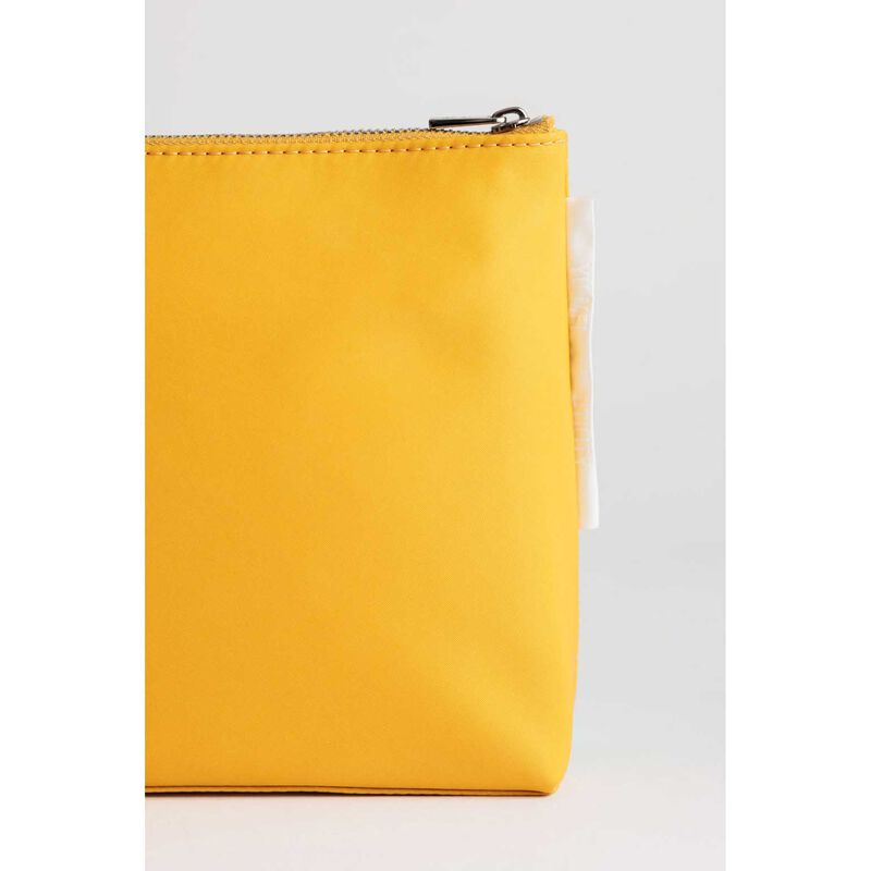 UTILITY by Yu Mei Pouch image number 3