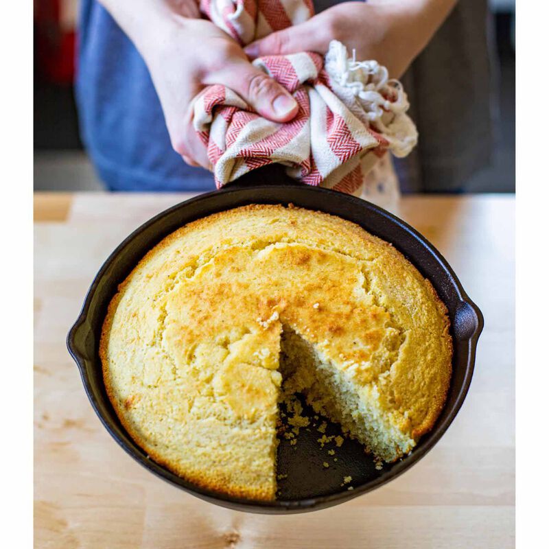 Lodge Black Cast Iron Skillet 20 x 4.5cm image number 3