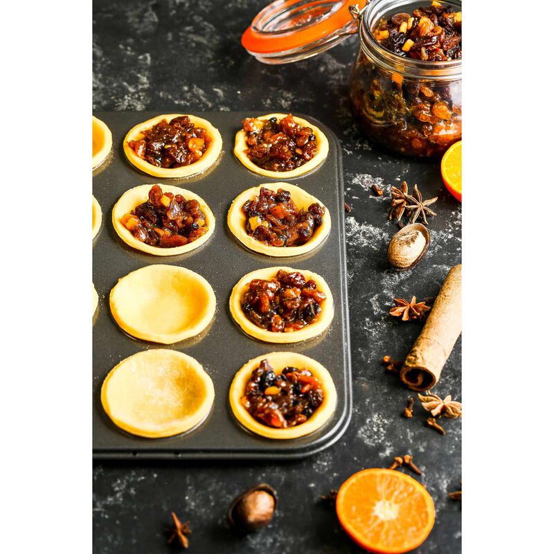 MasterCraft Crusty Bake Tart/Mince Pie Baking Pan 12 Cup image number 3