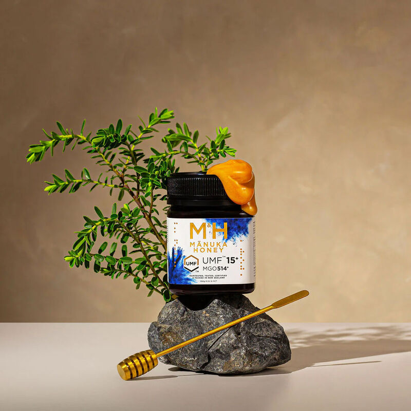 M&H Manuka Honey UMF 15+ 500G image number 1