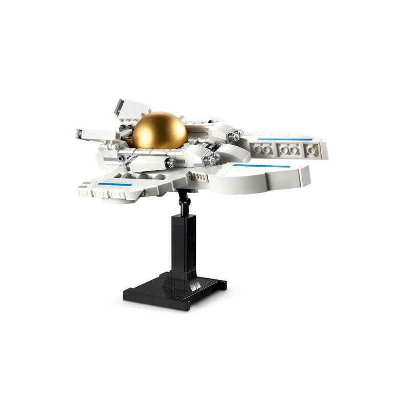 LEGO Creator 3-in-1 Space Astronaut image number 1