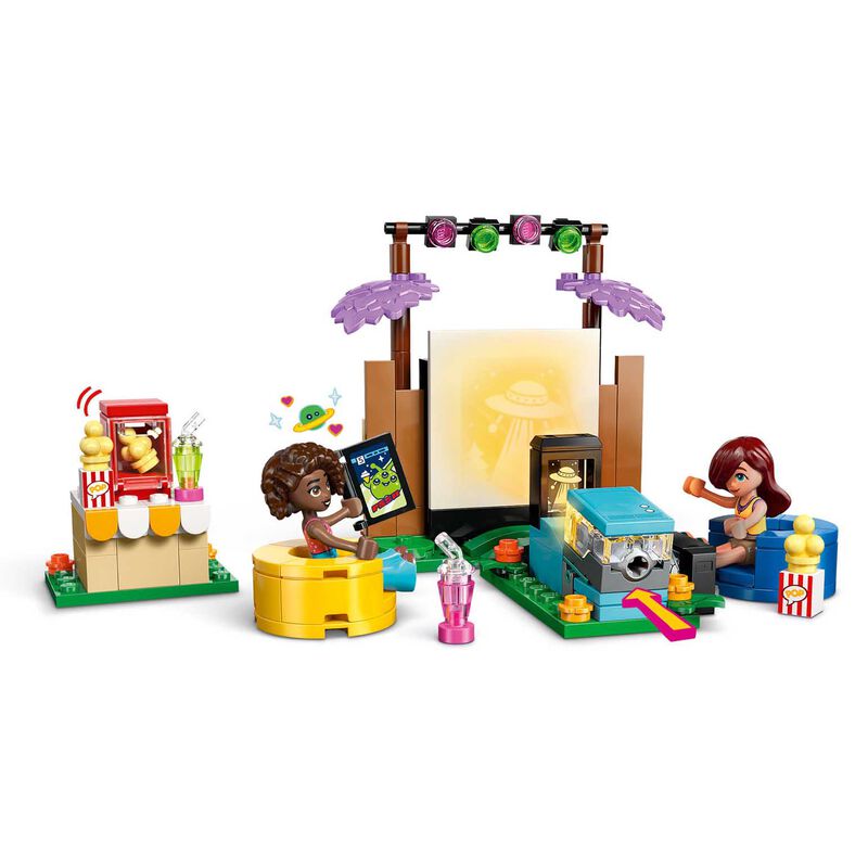 LEGO Friends Friendship Movie Night image number 2