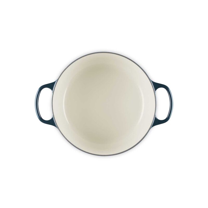 Le Creuset Cast Iron Round Casserole 26cm - Nuit image number 3