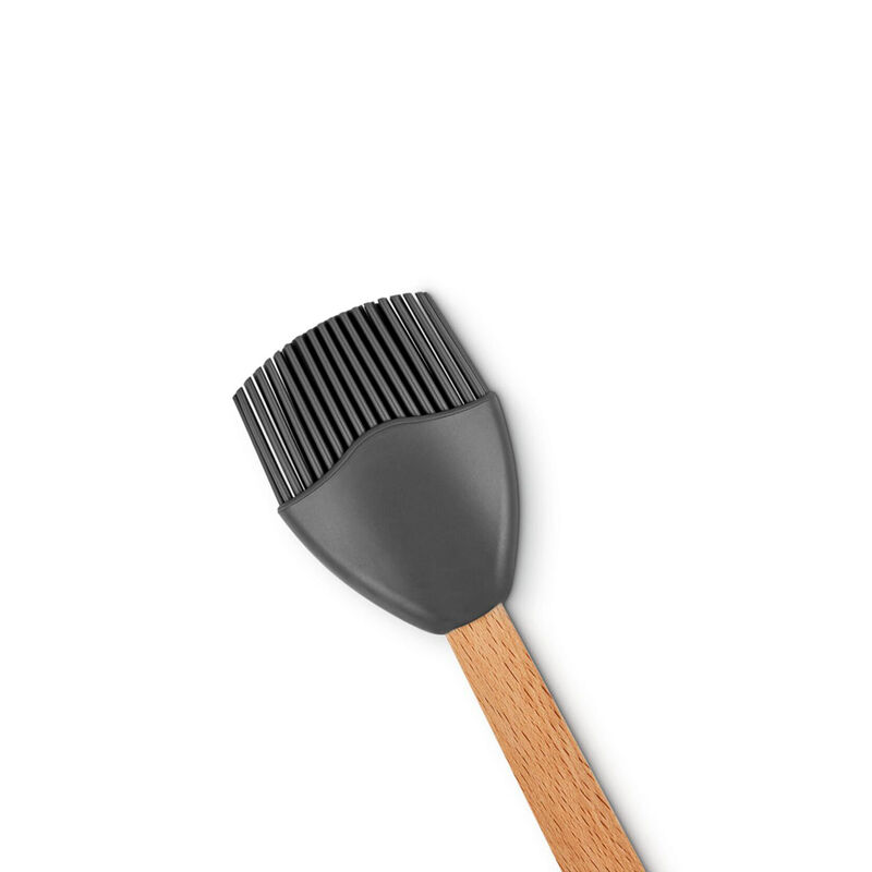 Le Creuset Signature Silicone Pastry Brush image number 15