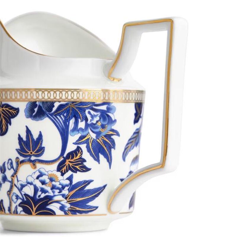 Wedgwood Hibiscus Creamer 260ml image number 1