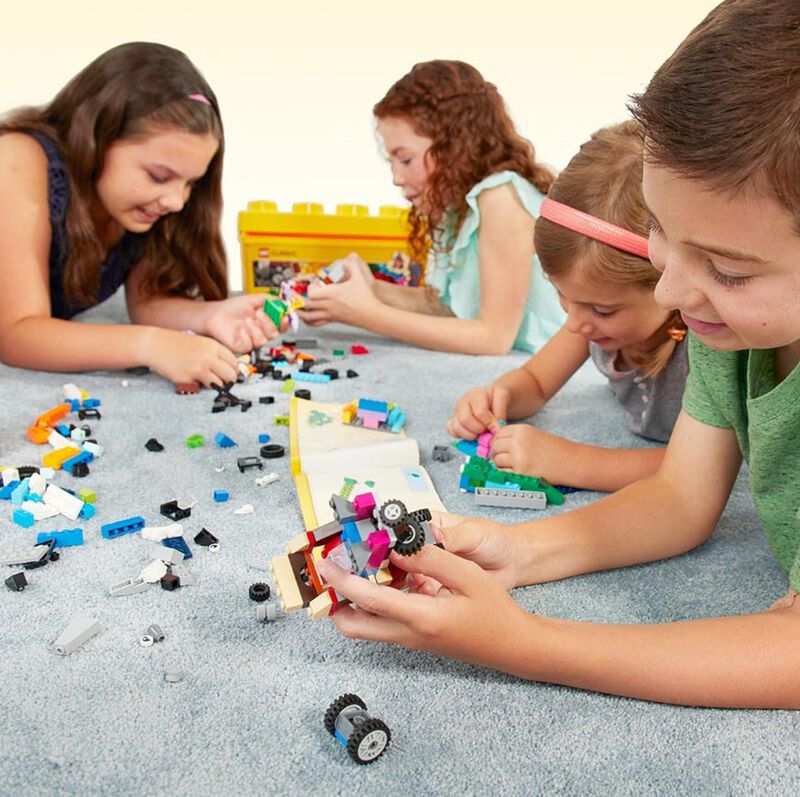 LEGO Classic Medium Creative Brick Box image number 3