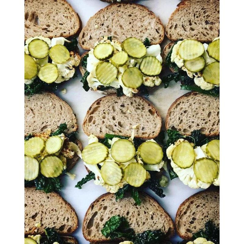 McClure's Pickles Sweet & Spicy Crinkle Cut 500g image number 2
