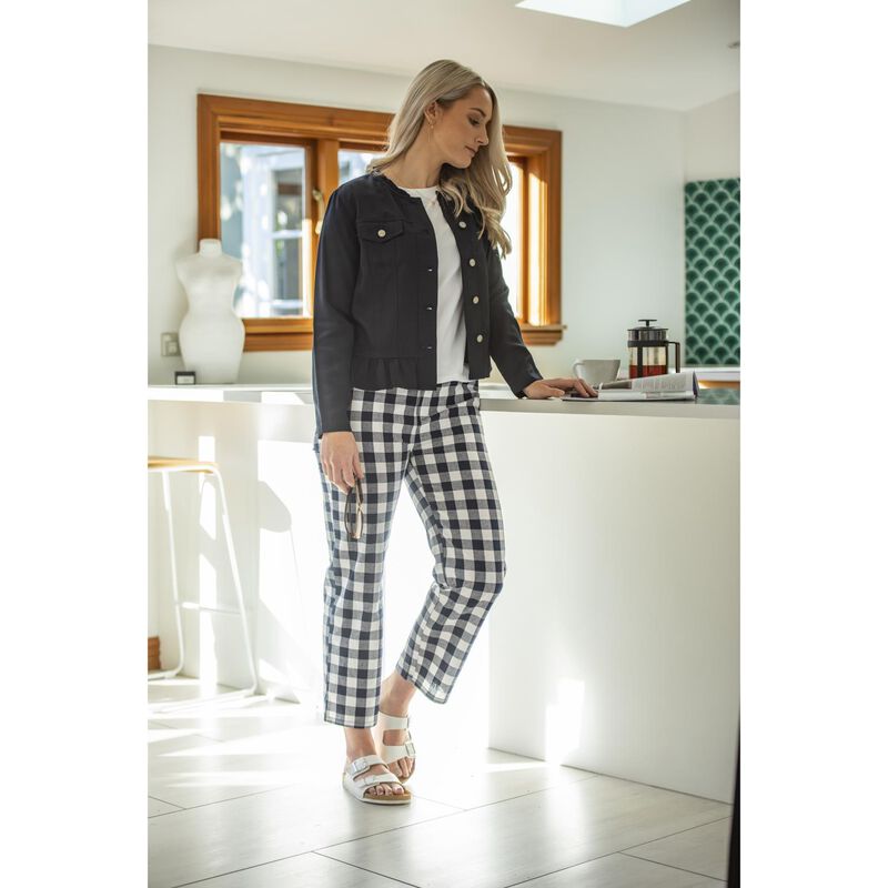 Vassalli Button Up Jacket With Frill Hem image number 3