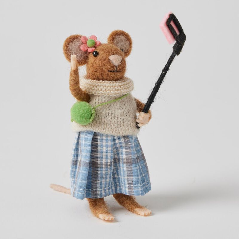 Pilbeam Poppy Felt Mouse image number 1