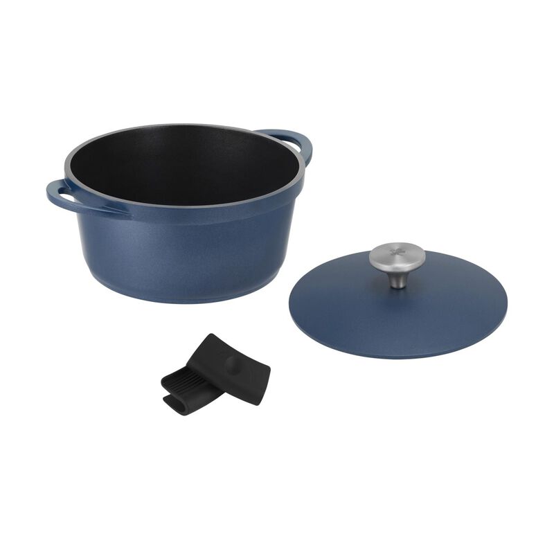 Maxwell & Williams Agile Non-Stick Casserole 20cm / 2.4L Navy Gift Boxed image number 2