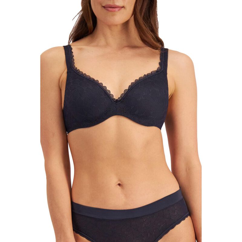 Berlei Barely There Lace Contour Bra image number 4