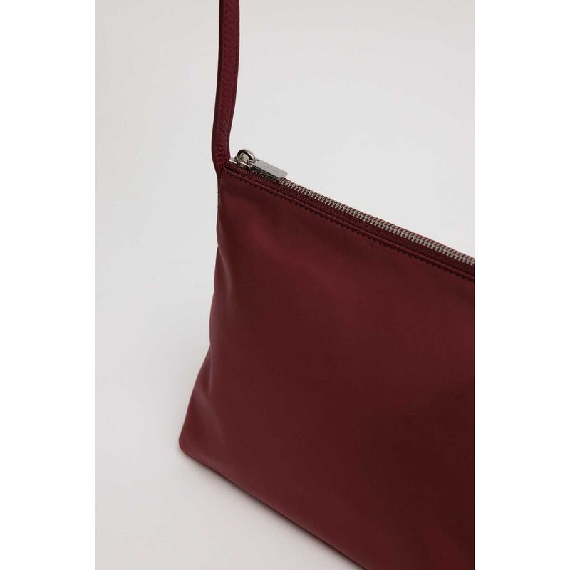 UTILITY by Yu Mei Small Utility Braidy image number 3