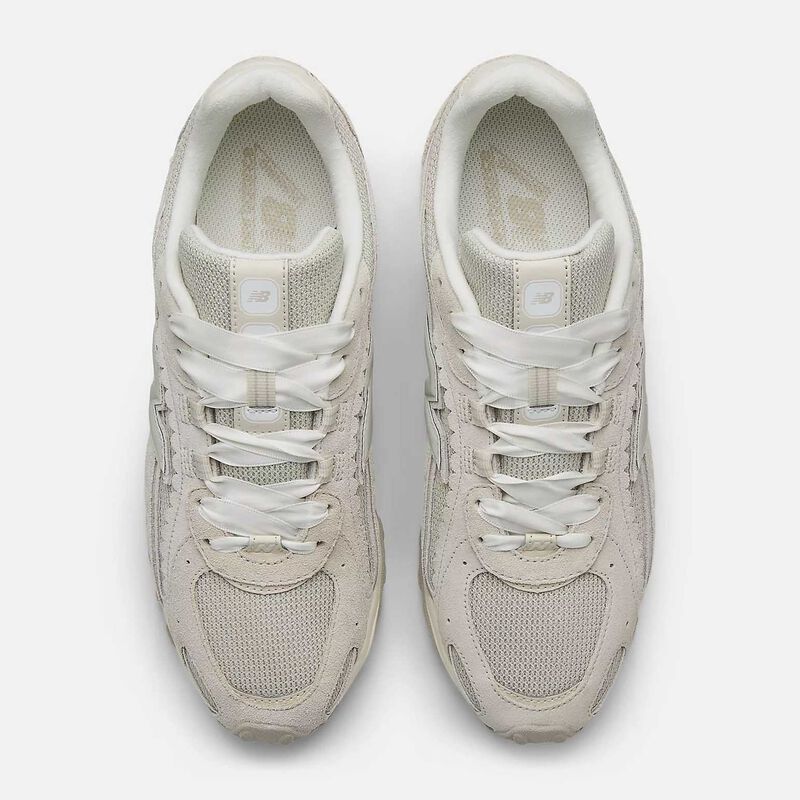 New Balance 204L Sneaker - Unisex image number 2