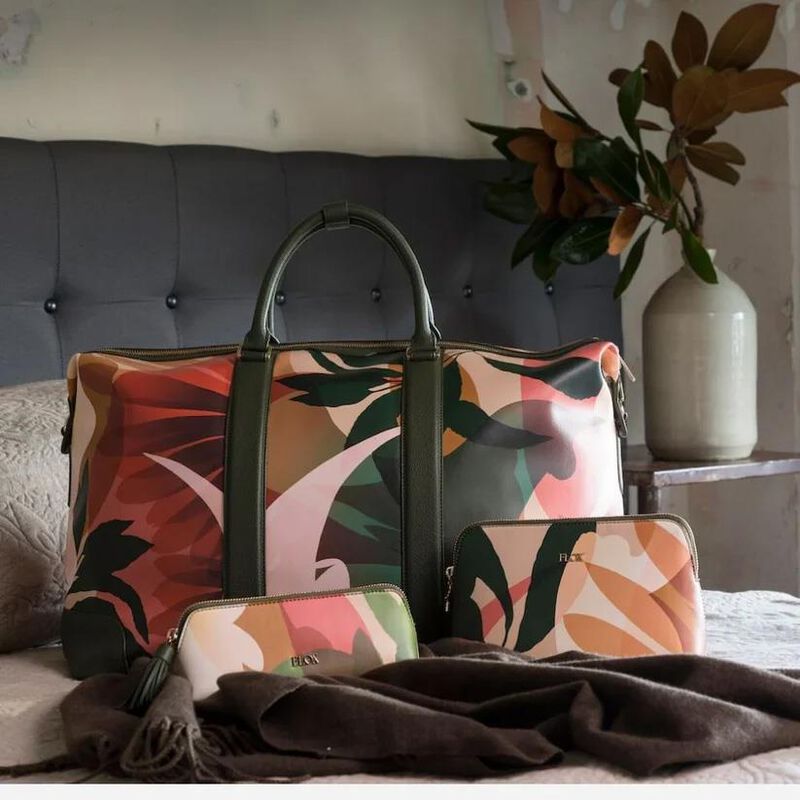 Flox Whenua Cosmetic Case Medium image number 2