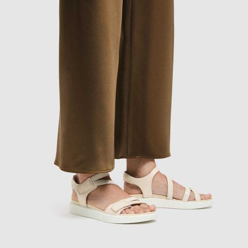ECCO Soft Sandal W Limestone image number 3