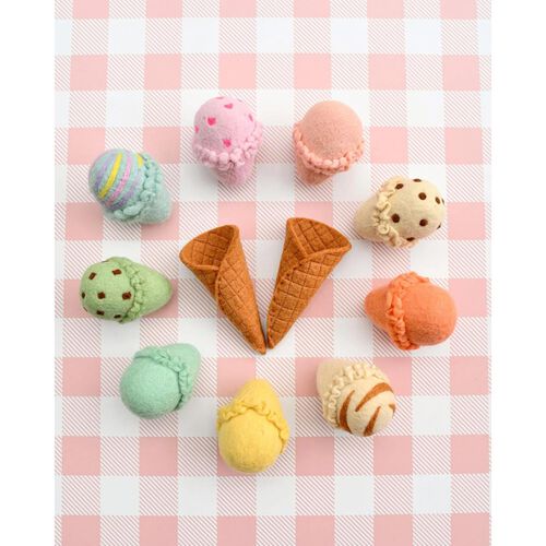 Tara Treasures Felt Ice Cream Set - Waffle Cones and 9 Ice Cream Scoops