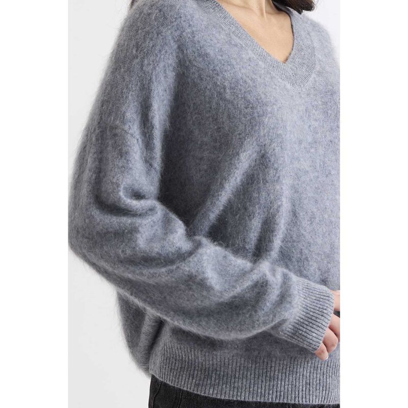 Mia Fratino Lenni Vee image number 2