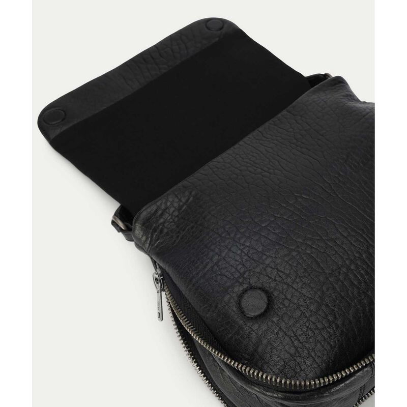 Deadly Ponies Mr Caiman image number 2