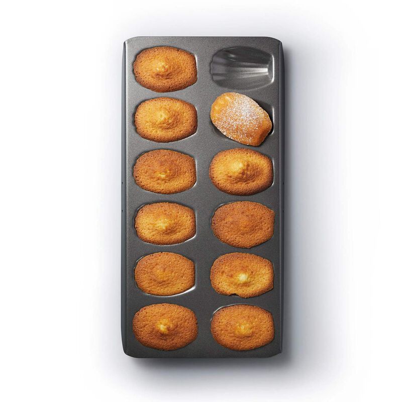 MasterCraft Heavy Base Madeleine Pan 12 Cup image number 1