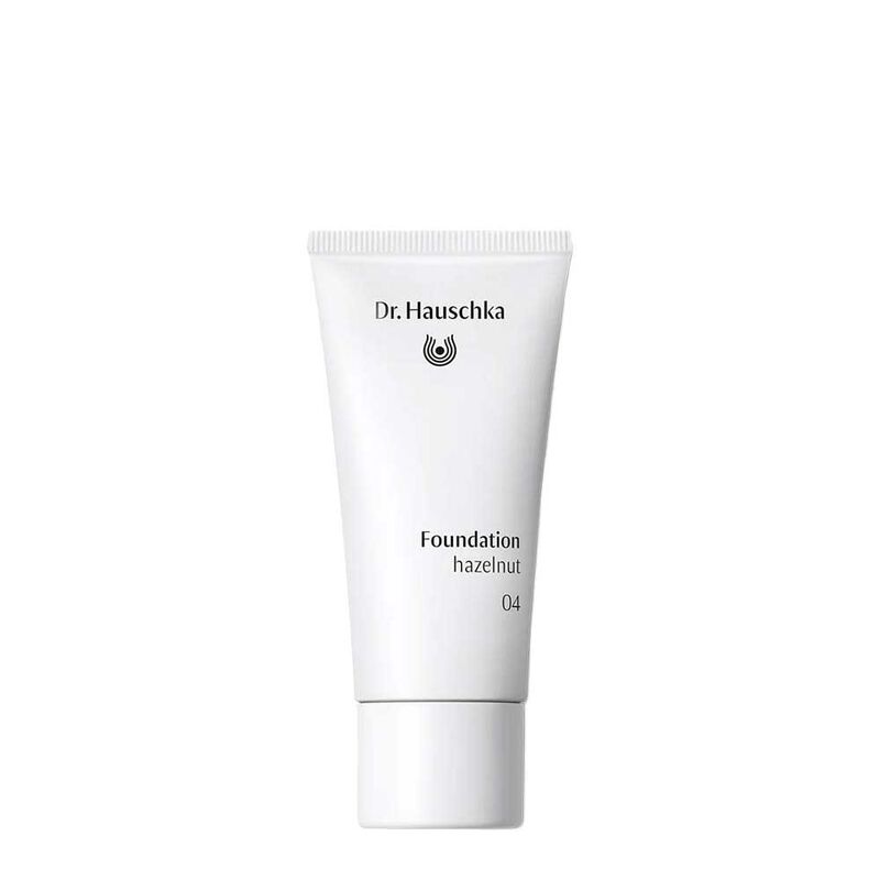 Dr. Hauschka Foundation 30ml - 04 Hazelnut image number 0