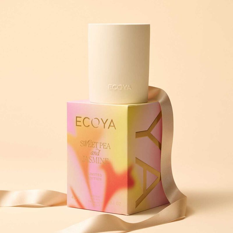 ECOYA Ceramic Madison Candle Sweet Pea & Jasmine 400g - Limited Edition image number 1