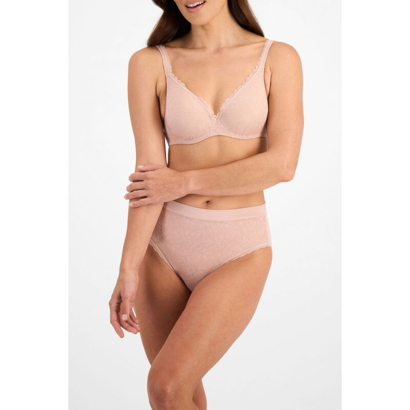 Berlei Barely There Lace Contour Bra image number 7