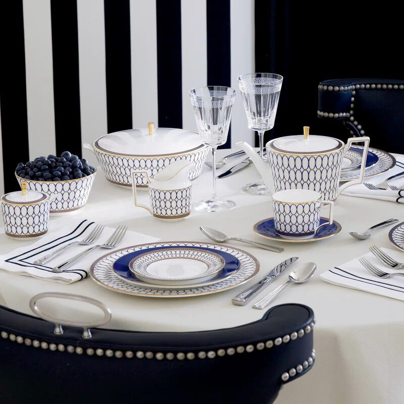 Wedgwood Renaissance Gold 8 Piece Set image number 2