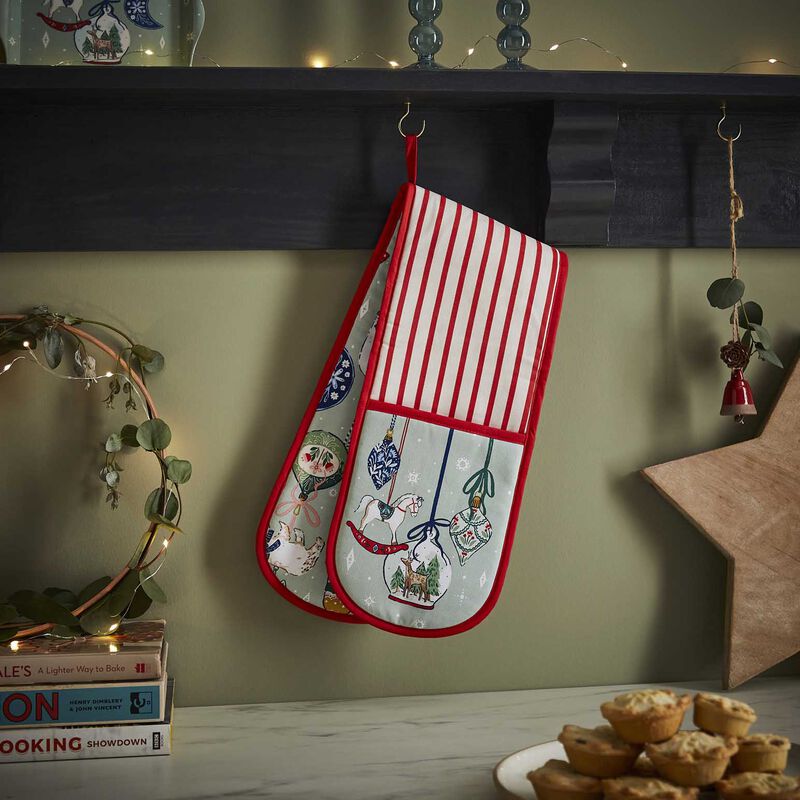 Ulster Weavers Christmas Ornaments Double Glove image number 1