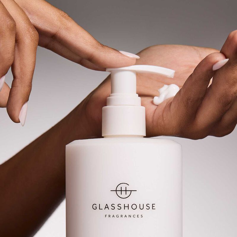 Glasshouse Fragrances 450ml Hand Lotion - Kyoto In Bloom image number 2