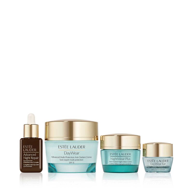 Est&eacute;e Lauder DayWear Hydrating Routine Gift Set image number 1