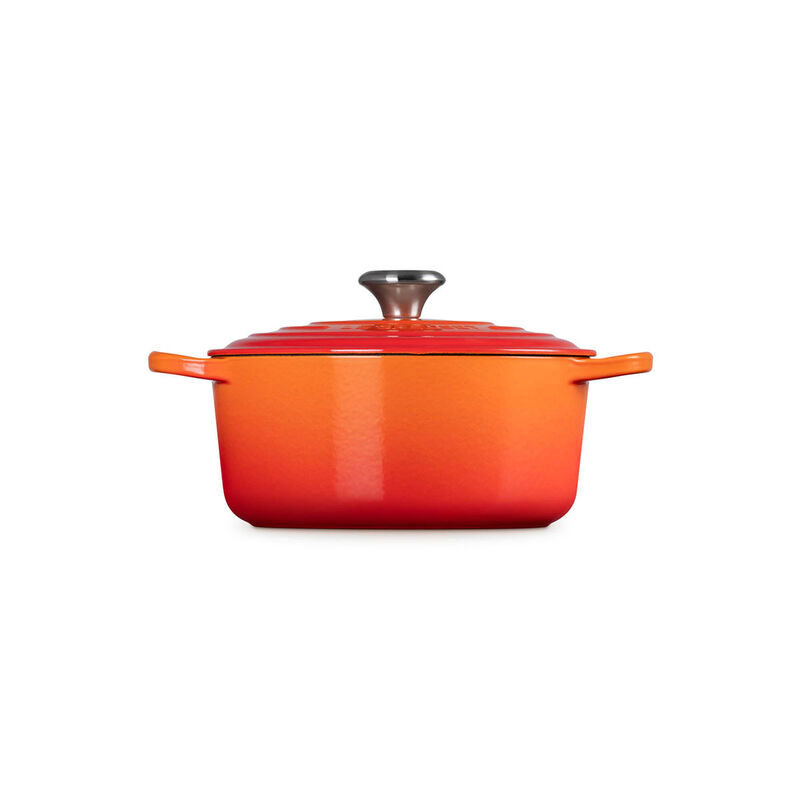 Le Creuset Signature Cast Iron Round Casserole 24cm image number 47