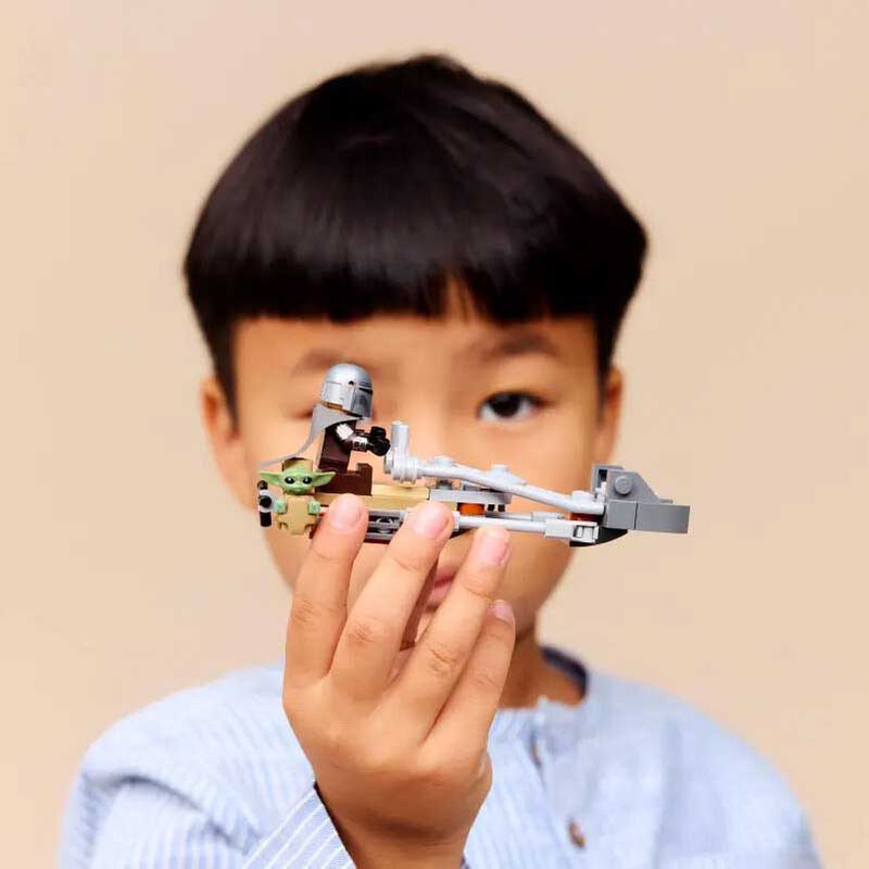 LEGO Star Wars&trade; The Mandalorian & Grogu's Speeder Bike&trade; image number 3