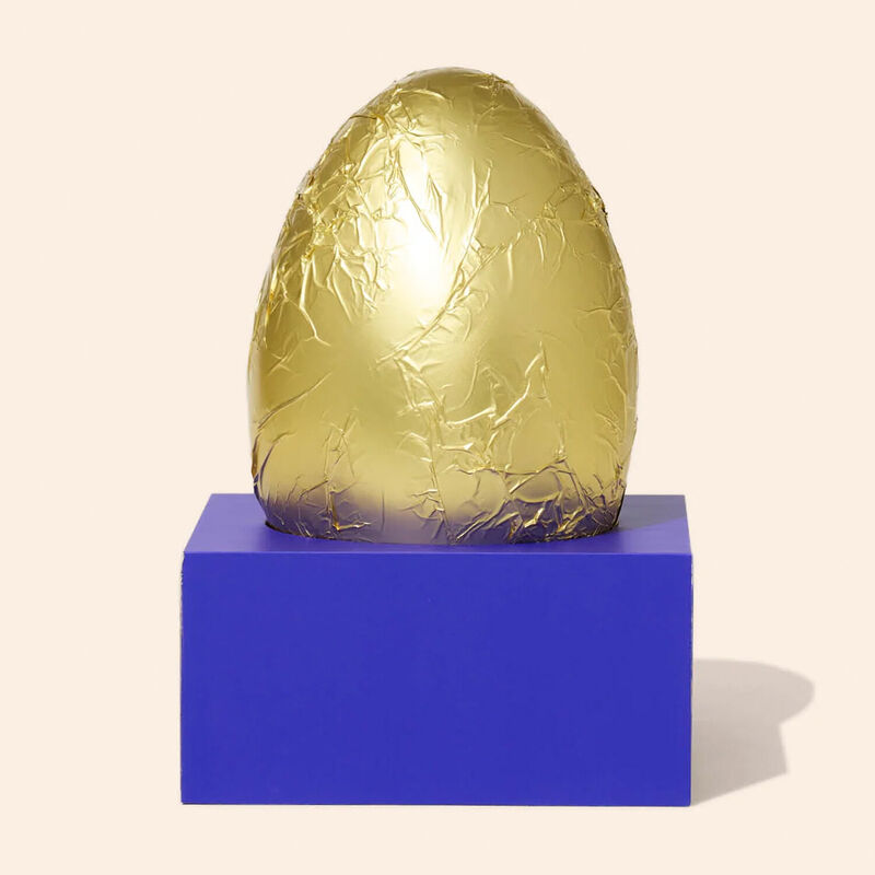 Bennetts of Mangawhai Milk Golden Easter Egg with Sea Salt Buttons 250g image number 2