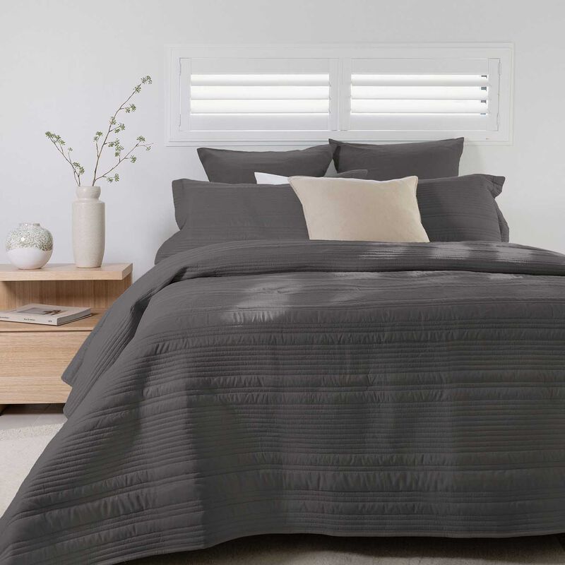 Bambury Flinders Coverlet Set image number 0