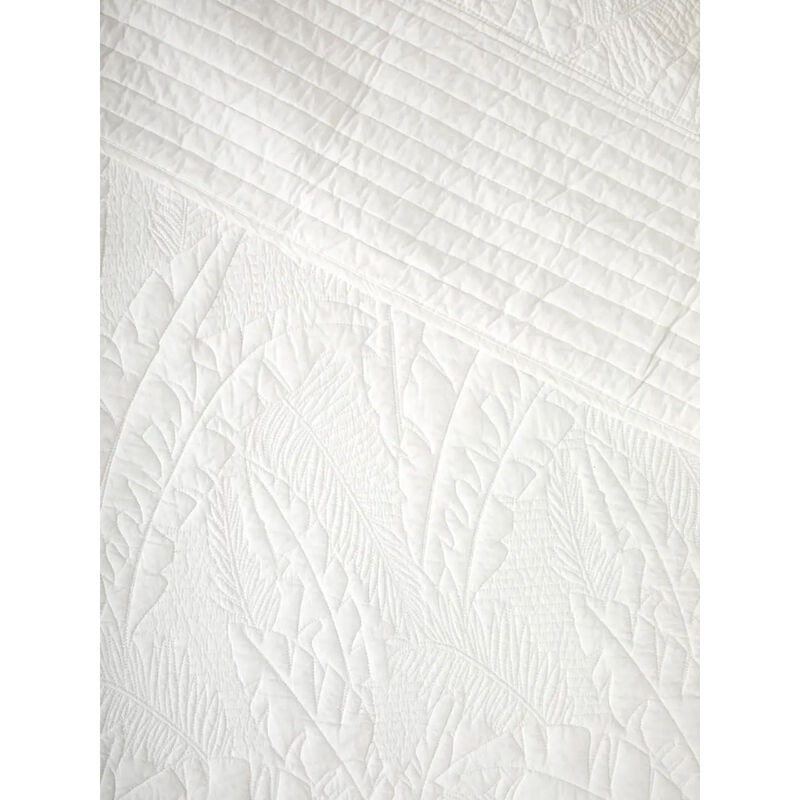 Wallace Cotton Unity Quilt image number 1