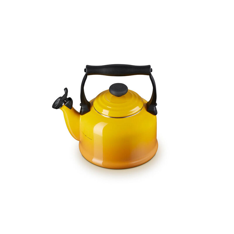 Le Creuset Traditional Kettle 2.1L image number 16