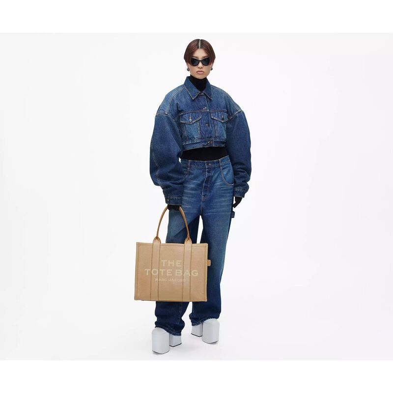 MARC JACOBS The Leather Large Tote Bag image number 3