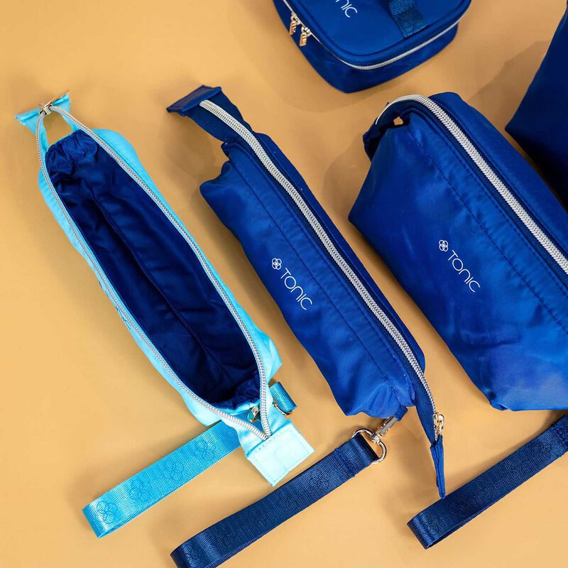 Tonic Splash Medium Makeup Bag Aqua image number 1