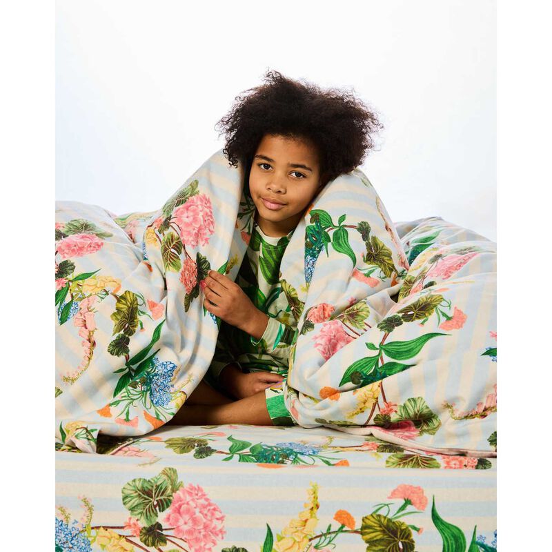 Kip & Co Bouquet Beauty Stripe Flannelette Quilt image number 3