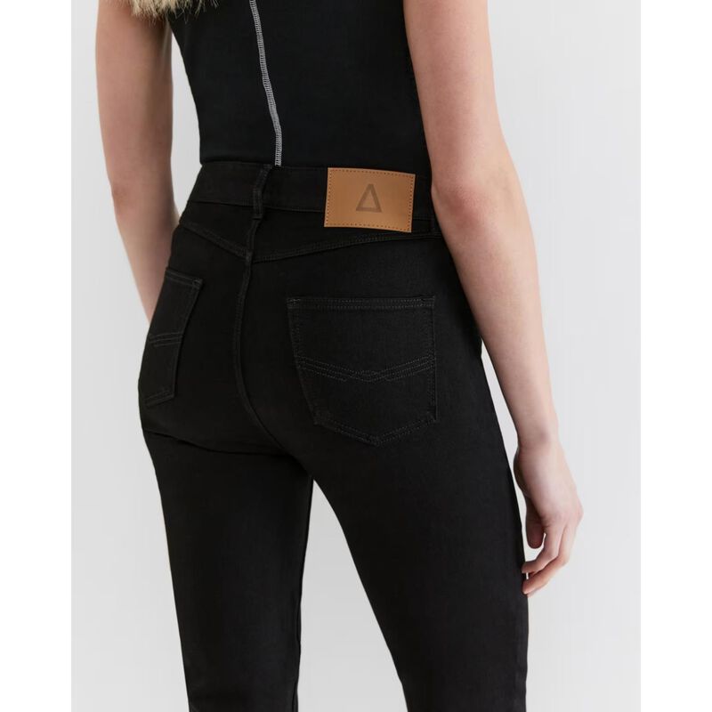 JAG Bianca Slim Straight Jean image number 2