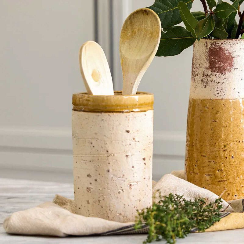 French Country Monte Terracotta Pot Mustard image number 1