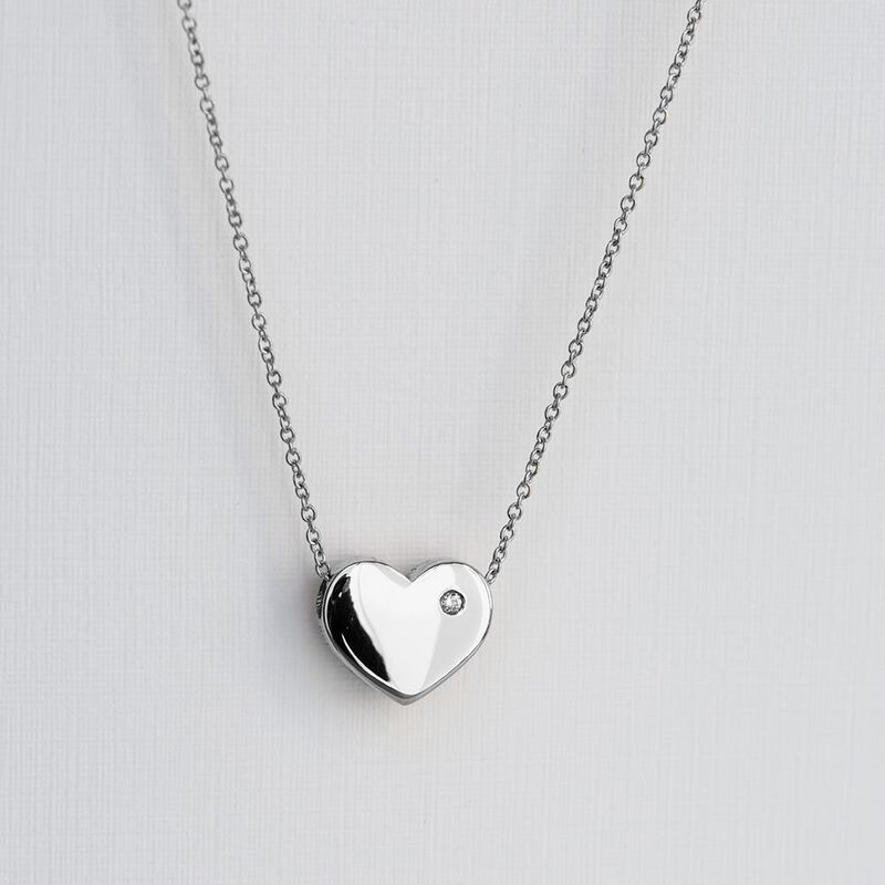 LOVE IN A JEWEL The Heart Keepsake Pendant image number 1