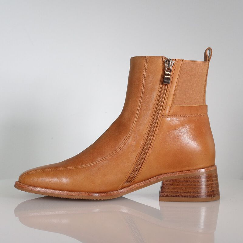 Minx Strider Boot image number 1