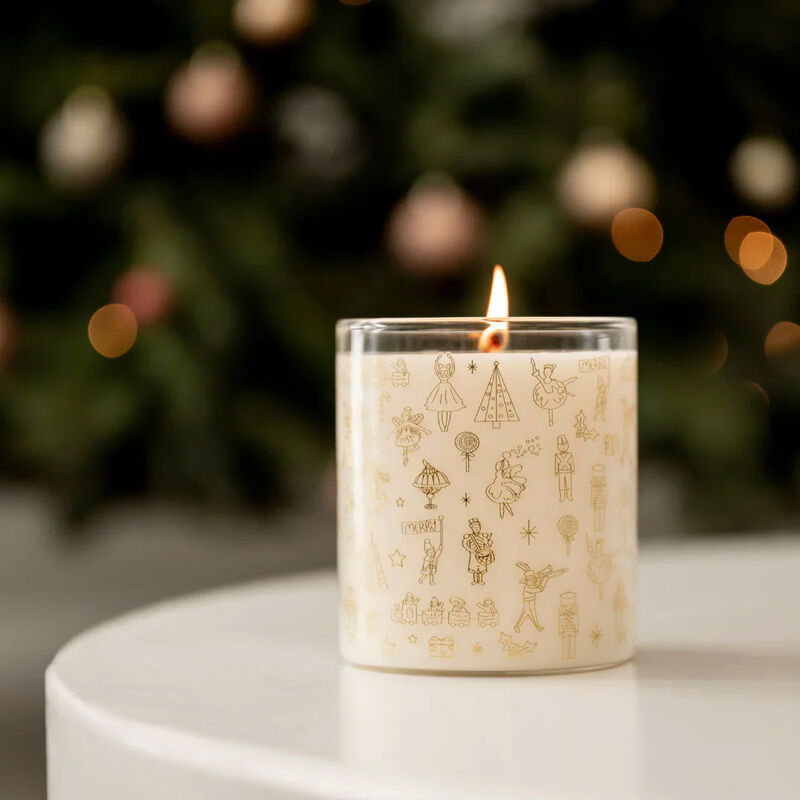 Lyttelton Lights Williams Pear and Pine Limited Edition Christmas Candle image number 1